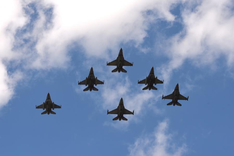 Polskie F-16