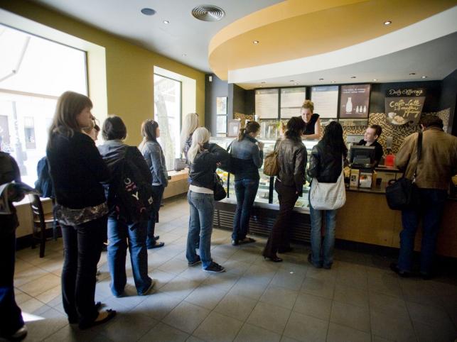 Lans w Starbucksie? Bez sensu