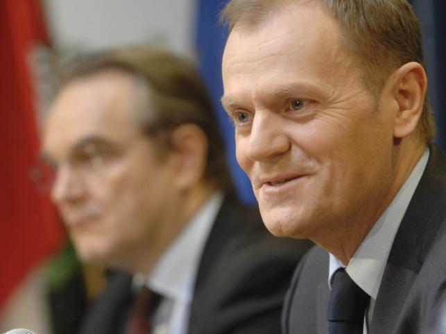 Tusk przerwie milczenie na temat Pawlaka?