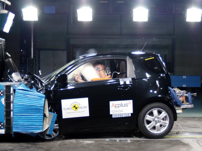 Toyota iQ - ocena całkowita: 5 gwiazdek
