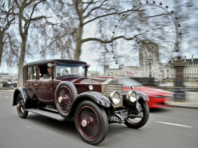 6 lutego 1911 roku to data kiedy narodziła się charakterystyczna statuetka Spirit of Ecstasy (Duch ekstazy) - jeden z najsłynniejszych symboli motoryzacji lśniący na masce tych aut