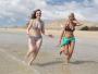 Popielewicz i Niklińska w sesji na plaży. Źródło: Studio69