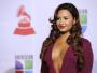 Demi Lovato kilkakrotnie udowodniła, że eksponowanie piersi to jej specjalność. Ten dekolt, głęboki dosłownie „do pasa”, odbił się szerokim echem. Trudno było nie zauważyć, że gwiazdka Disneya przeobraziła się w seksowną kobietę