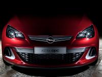 Opel ujanił zdjęcia nowego dzieła 4x4