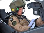 Książę Harry przygotowuje Apache do misji w Afganistanie