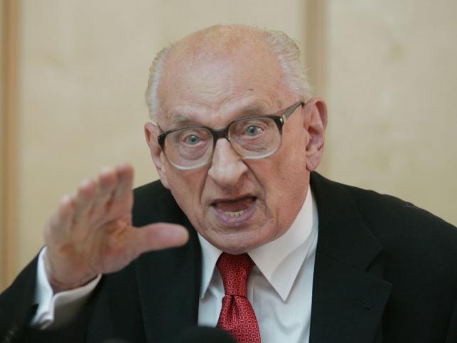 Władysław Bartoszewski już nie jest profesorem