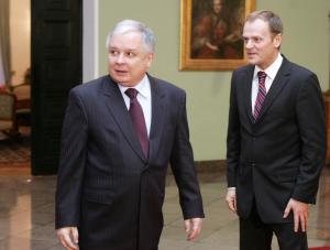 Prezydent i premier rywalizują na orędzia