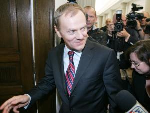 Polakom podobają się medialne wystąpienia Tuska