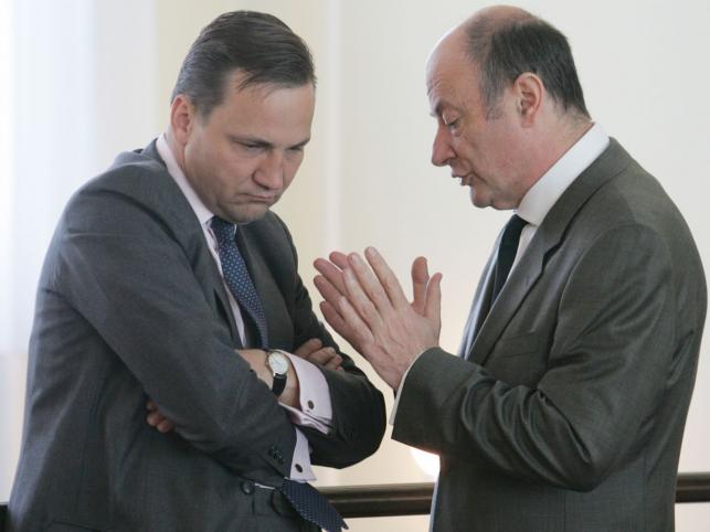 Dwaj ministrowie wygadali prawie 50 tys. zł