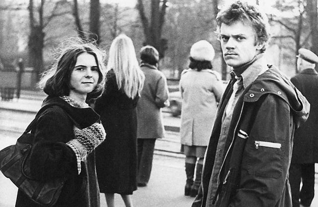 W 1980 Tusk ukończył studia na Uniwersytecie Gdańskim. Tam też poznał swoją przyszłą żonę - Małgorzatę, z którą wzięli ślub cywilny po trzech miesiącach znajomości.