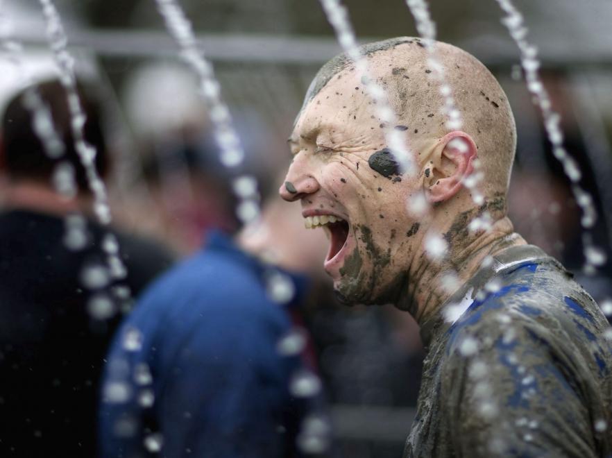 "Mad Malden Mud Race", czyli "Szalony wyścig błotny w mieście Malden" odbywa się co roku w angielskim hrabstwie Essex
