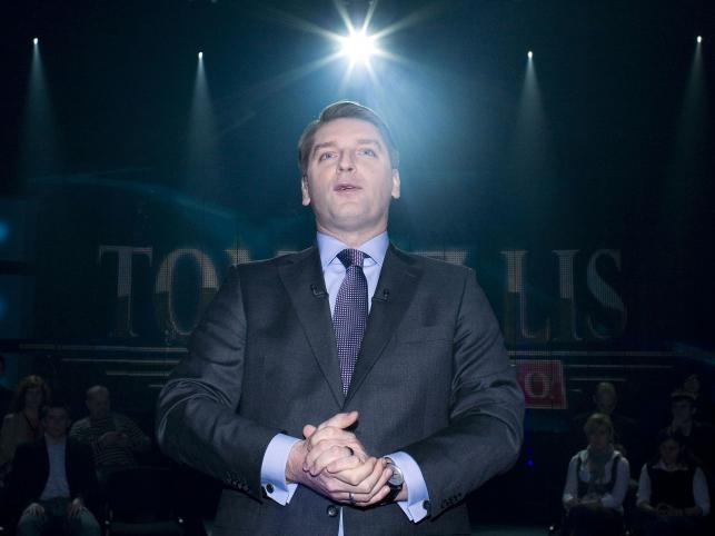 Tomasz Lis wygrał z Bondem