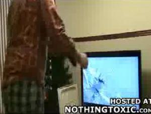 Rozbił telewizor grając na Wii