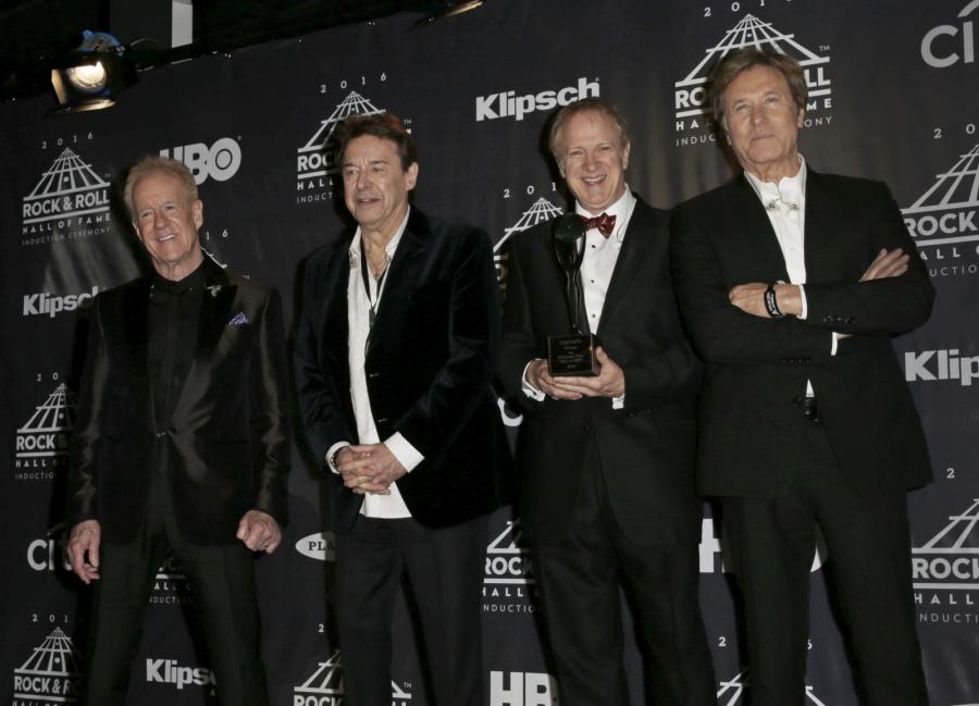 Muzycy Chicago: James Pankow, Walter Parazaider, Lee Loughnane i Robert Lamm podczas ceremonii wprowadzenia do Rock and Roll Hall of Fame