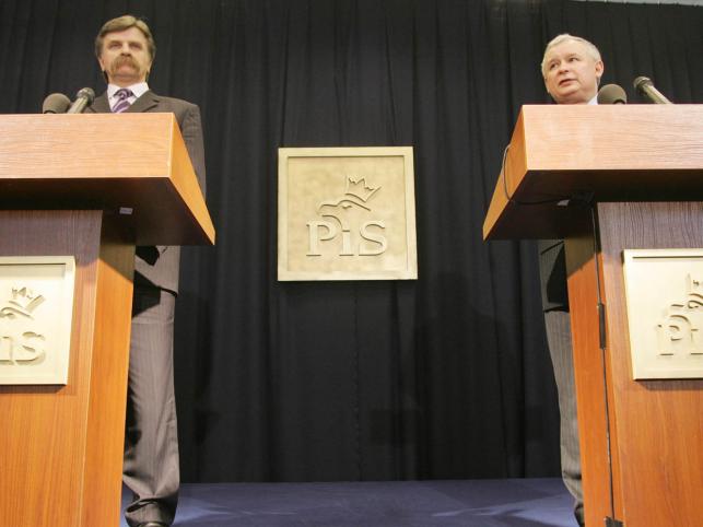 PiS: Sowiecki nóż w plecy trzeba upamiętnić